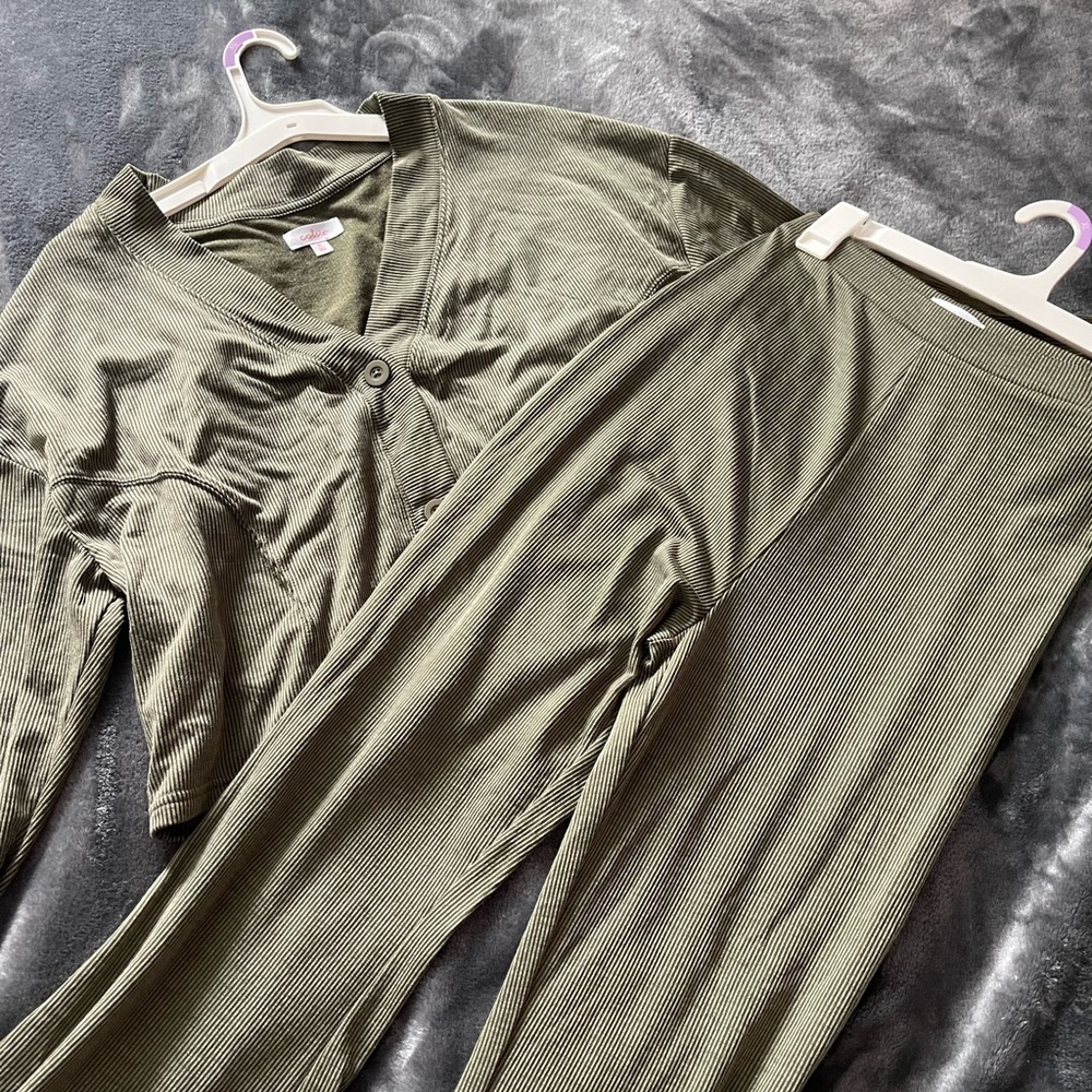 NWT Ribbed Colsie Pajama Set